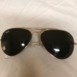 BLACK RAYBAN GLASSES